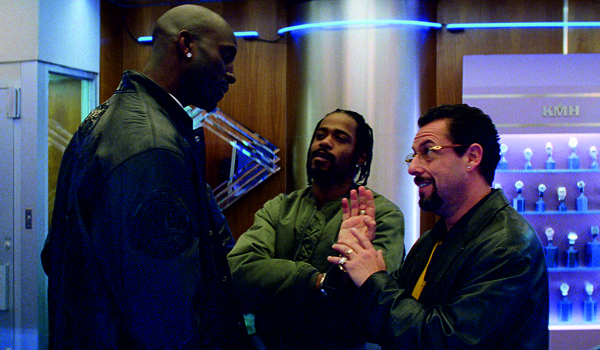 Kadr z filmu "Nieoszlifowane Diamenty"